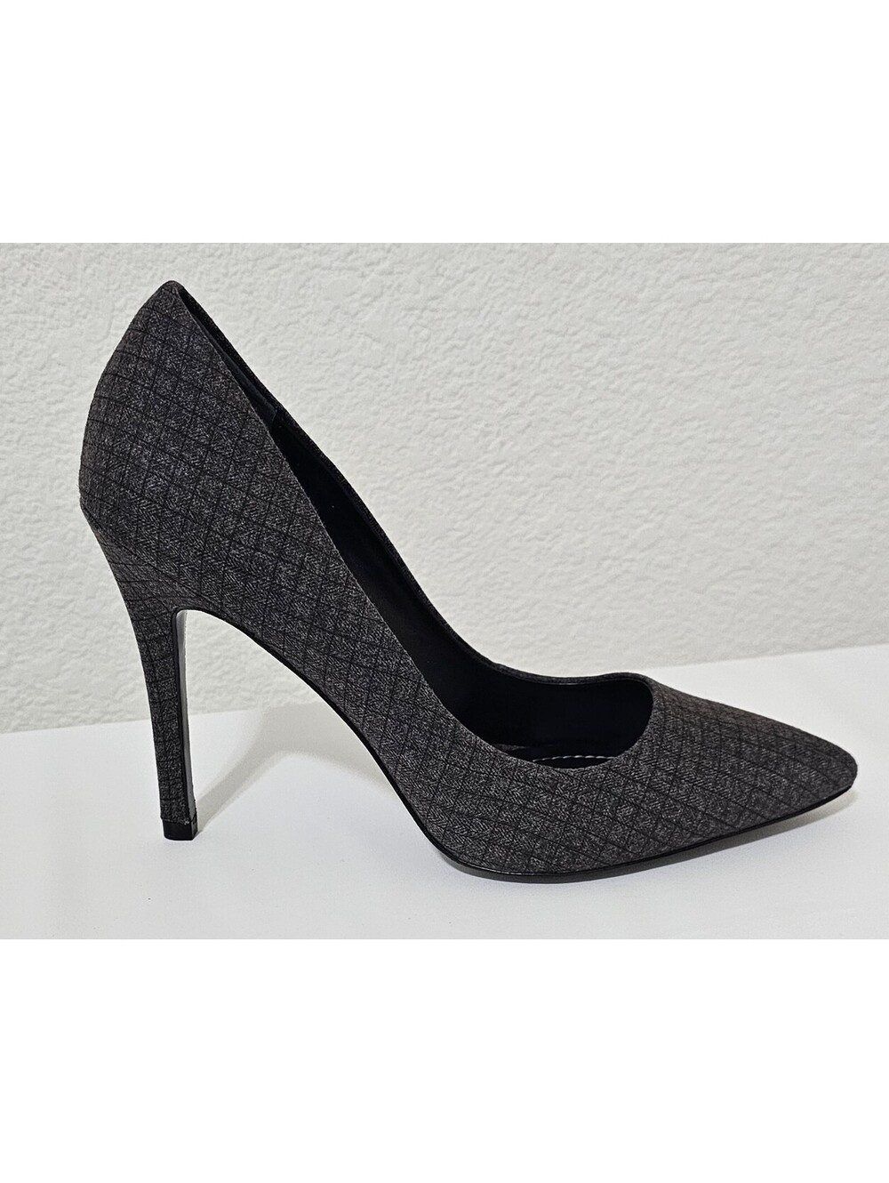 Charles By Charles David Gray Women’s Pumps Size 8